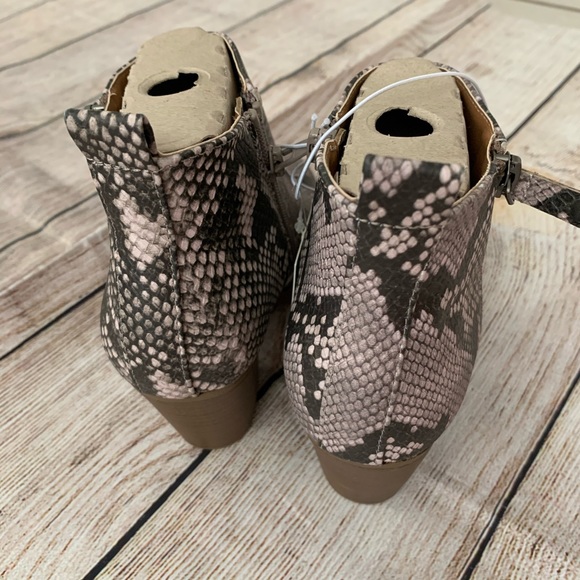 Universal Thread Jameson Snake Ankle Boots - Picture 5 of 5